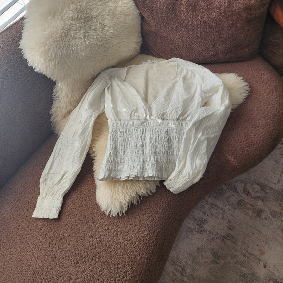 Frame Smocked V Neck Blouse - Picture 1 of 5